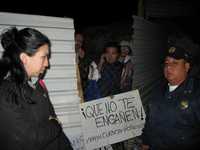 La jefa delegacional de Miguel Hidalgo, Gabriela Cuevas, aceptó ayer liberar el acceso de Sierra Ixtlán, en Parque Vía Reforma y Paseo de la Reforma, que la noche del martes mandó cercar con láminas y alambre, donde quedaron atrapados cuatro vecinos durante tres horas