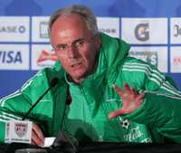 El técnico nacional, Sven-Goran Eriksson, durante la conferencia de prensa previa al crucial encuentro